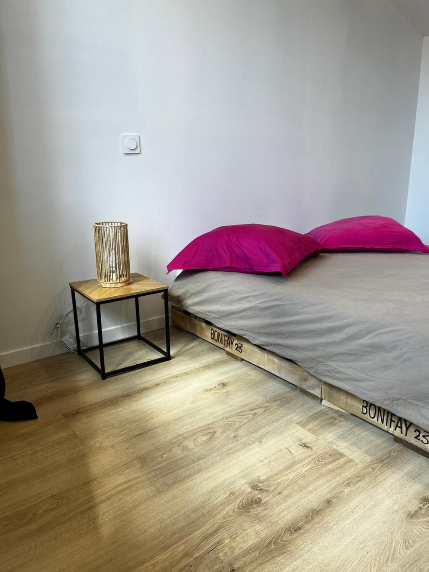 Le Jalet En Provence - Penthouse Apartment Sisteron Bagian luar foto