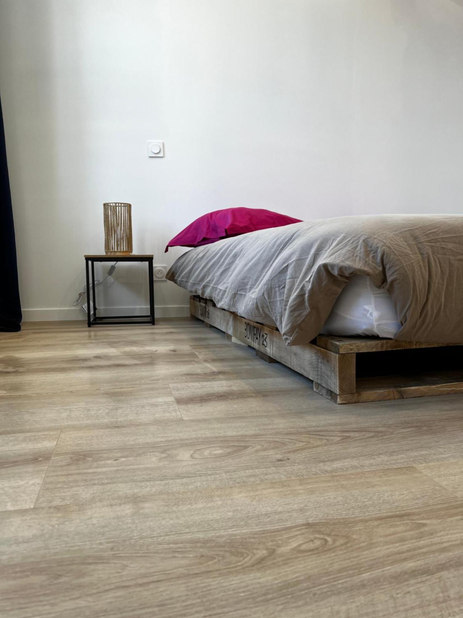 Le Jalet En Provence - Penthouse Apartment Sisteron Bagian luar foto